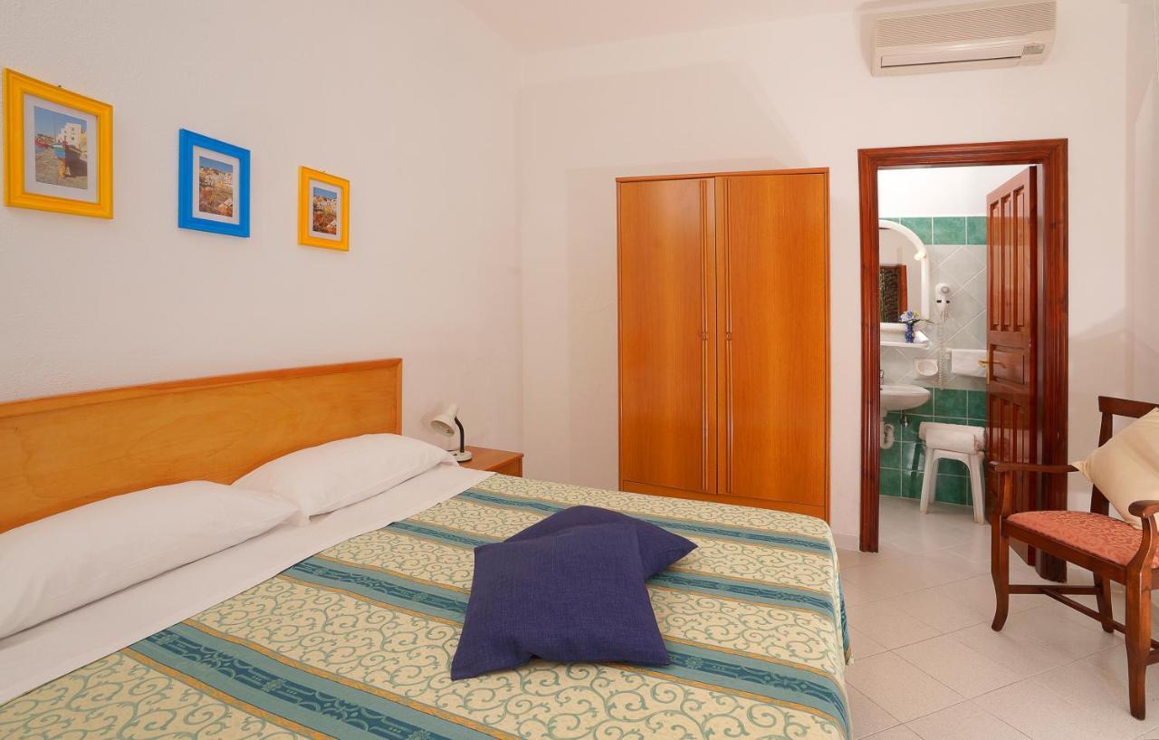 Hotel Villa Mena Forio di Ischia Dış mekan fotoğraf